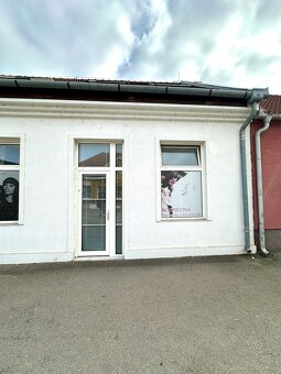 Obchodné priestory v centre mesta Sereď 30m2 - 3