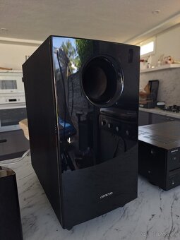 Receicer Onkyo 8-kanálový, repro 3.1 - 3