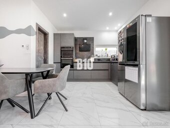 Novostavba- 3i dom- 670 m2 pozemok - 3