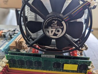 Chladic CPU Arctic Cooling Freezer 64 Pro - 3