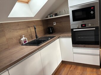 Kuchynská linka - 3