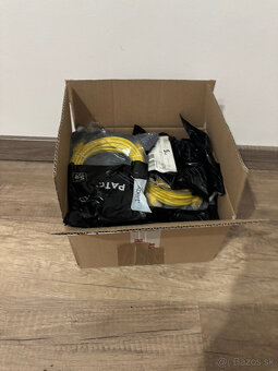 Sada starších routerov + kabeláž - 3