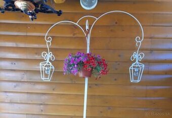 Ručne robený z kovu stojan na kvety s lampášmi 270cm - 3