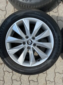 Originalna sada diskov SEAT ATECA 7.0JxR17 ET45, 215/55/R17 - 3