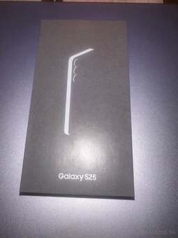 Samsung S 25 12 GB / 256 GB - 3