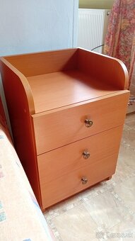 Novy postel s úloznym priestorom plus nočny stolik - 3