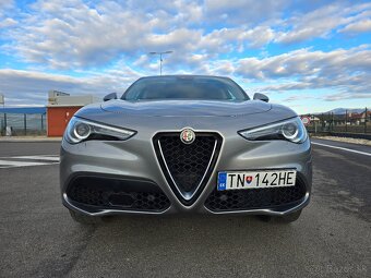 Alfa Romeo Stelvio 2.0 Q4 280ps - 3