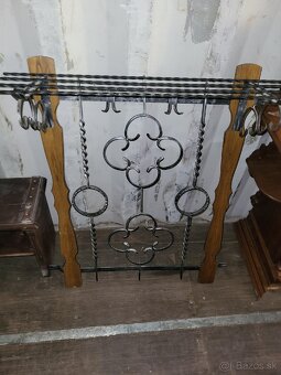 Predám rustikálny vešiak - 3