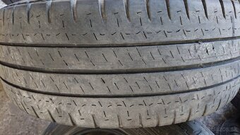 Michelin agilis 215/60 r17C - 3