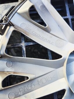 Puklice =VOLKSWAGEN= R16 = 4 ks - 3