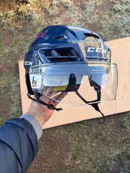 Prilba ccm tacs 210 - 3