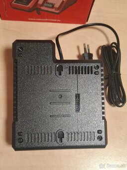 Milwaukee nabíjačka M12-18C - 3