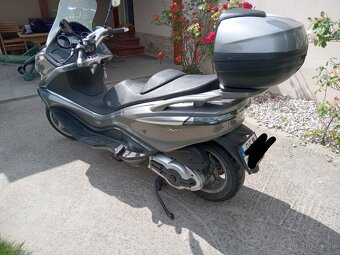 Eladó /Na predaj  Piaggio X10 Executive 500 - 3
