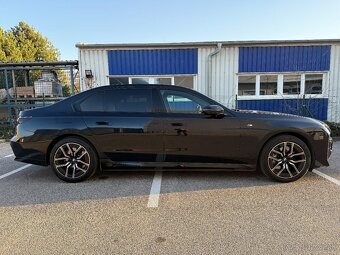 BMW 750e / TV / Lounge sedenie - 3