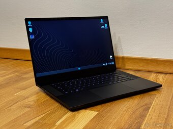 Razer Blade 15 Advanced - 3