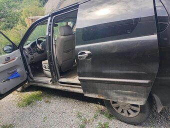 Kia Carnival - 3