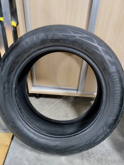 Continental 215/55/17 - 3