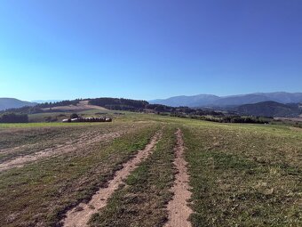 Rozľahlý pozemok s nádherným výhľadom - 3