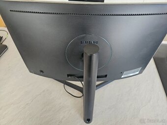 Samsung C24FG73, 24" - 3