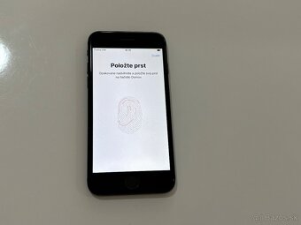 iPhone 7 32GB Black - 3