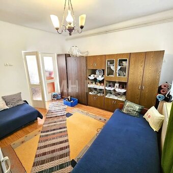 FORRÓ - Maďarsko kompletná rek. RD, garáž, upravená záhrada - 3