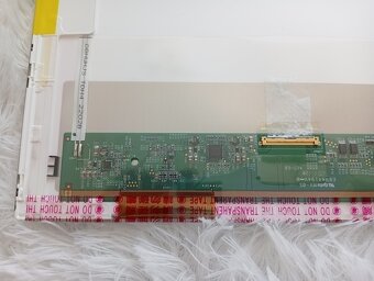 predám 15,6" displej z notebooku ,40pin ,LTN156AT24 ,lesklý - 3
