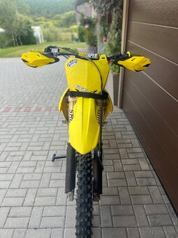 Suzuki rmz 250 - 3