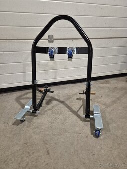 Stojan na motorku - 3