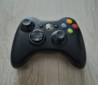 Xbox 360 Slim 250GB + Kinect + 3 hry + krabica - 3