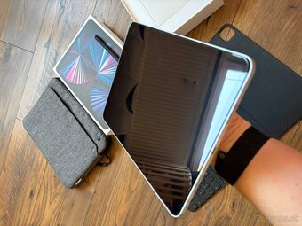 PREDÁM: iPad PRO 11” 3 generacie (M1 chip) - 3