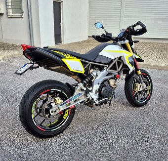 Aprilia Dorsoduro 750 - 3