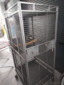 Klietka pre väčšie papagaje - 3