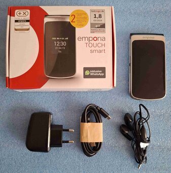 Tlačidlový mobilný telefón Emporia TouchSmart - 3
