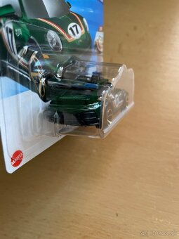 HotWheels Porsche Rallye green - 3