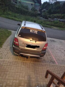 Predám Kiu Sorento 2.5 103 kw - 3