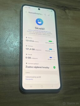 Predám Samsung Galaxy Z Flip 6 12GB Rám 256GB Sivý - 3