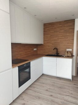 4-izbový byt, kompletná rekonštrukcia, 83,5 m2, podlažie 3/8 - 3