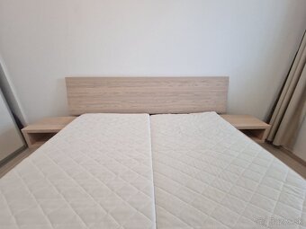 Masívna manželaká postel - 3