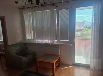 Na prenájom - priestranný 3-izbový byt Nové Mesto nad Váhom - 3