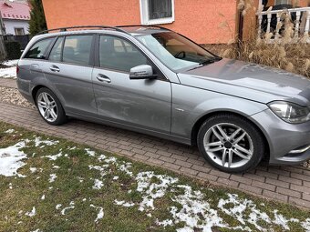 PREDÁM MERCEDES C220cdi typ W204 - 3