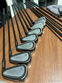 Kompletny čierny set golfových palíc (12ks) + darčeky - 3