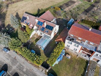 NA PREDAJ 5 IZBOVÝ RODINNÝ DOM S 2 GARÁŽAMI, 739 M2, STRÁŽNI - 3