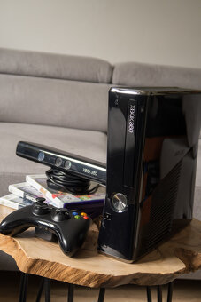 XBOX 360 SLIM 250GB + Kinect - 3
