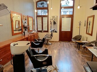 Kaderníčka, Barber, Nechtová dizajnérka, Pedikerka - 3