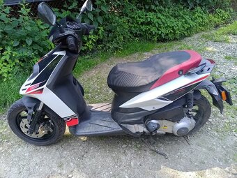 Predám Apríla SR motard 125 - 3