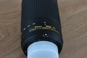 Nikkor 70 - 300 AF-P s VR stabil. - tele zoom objektiv nikon - 3