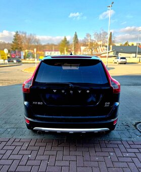 Volvo XC60 D5 (151kW) AWD - Rezervovane - 3