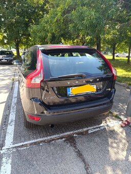 Predám Volvo XC60 r.v. 2010, päť valec, diesel, 120KW - 3