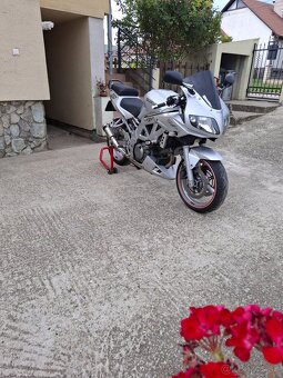 Suzuki sv650s - 3