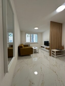 Moderný,prerobený , zariadený 2-izb.byt ihneď voľný - 3